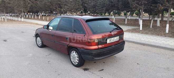 Opel Astra 1996, 250,000 km - 1.6 l - Sumqayıt