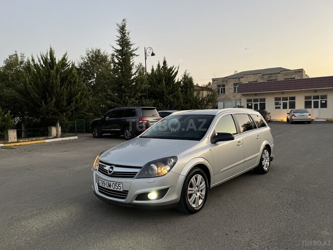 Opel Astra 2009, 199,000 km - 1.6 l - Beyləqan