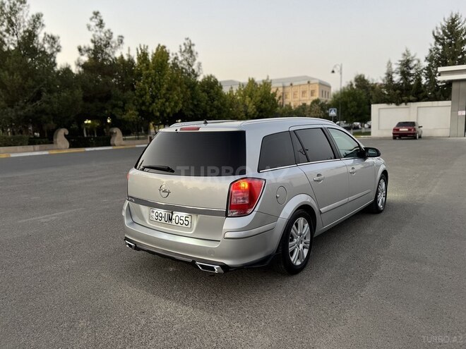 Opel Astra 2009, 199,000 km - 1.6 l - Beyləqan