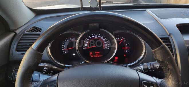 Kia Sorento 2011, 216,000 km - 2.0 l - Bakı