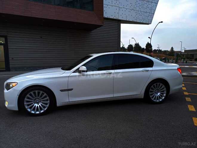BMW 750 2010, 133,500 km - 4.4 л - Bakı