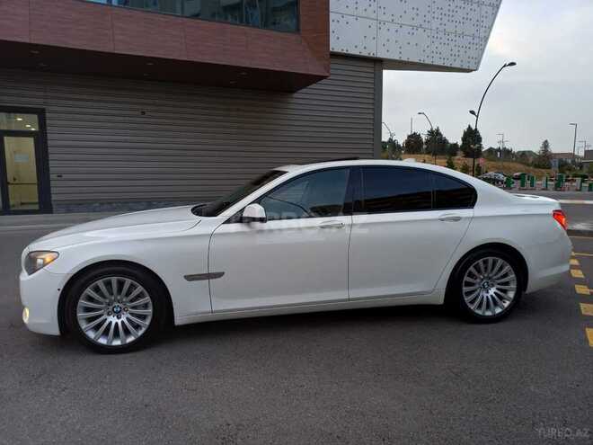 BMW 750 2010, 133,500 km - 4.4 л - Bakı