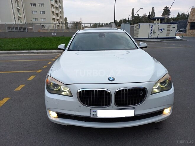 BMW 750 2010, 133,500 km - 4.4 л - Bakı