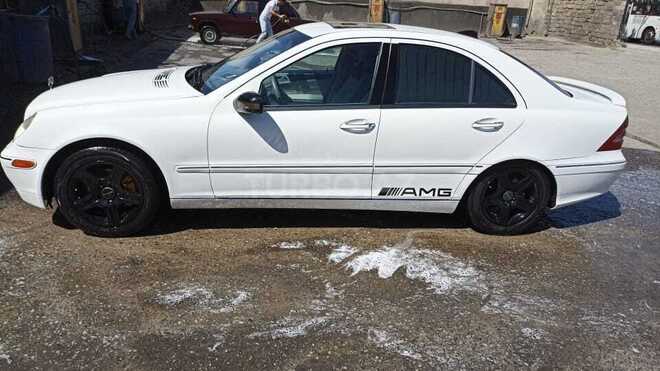 Mercedes C 240 2002, 300,000 km - 2.6 л - Bakı