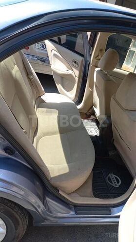 Nissan Sunny 2005, 279,000 km - 1.6 l - Bakı