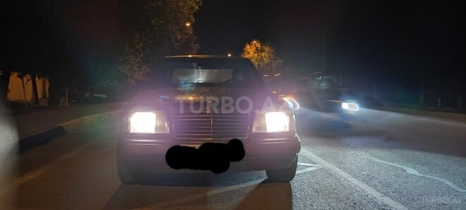 Mercedes E 200 1994, 280,000 km - 2.0 l - Sabirabad