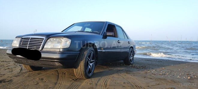 Mercedes E 200 1994, 280,000 km - 2.0 l - Sabirabad