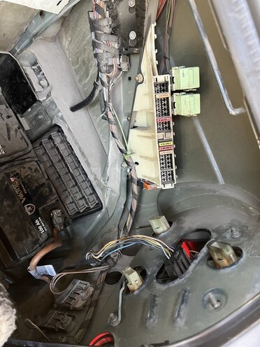 BMW 525 2003, 250,000 km - 2.5 l - Bakı