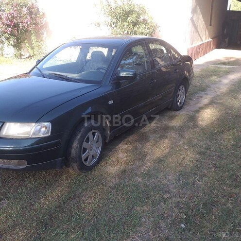 Volkswagen Passat 1997, 400,300 km - 2.0 l - Astara