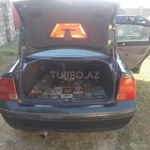 Volkswagen Passat 1997, 400,300 km - 2.0 l - Astara