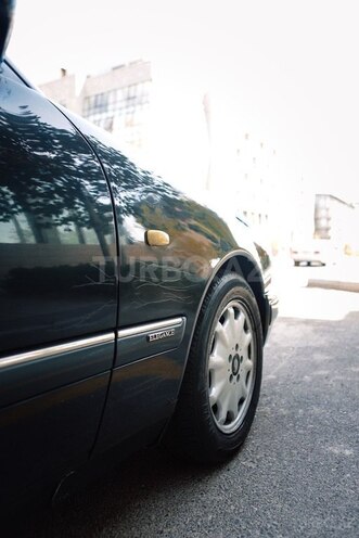 Mercedes E 200 1996, 329,120 km - 2.0 l - Bakı