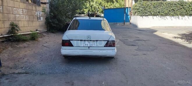 Mercedes 190 1987, 118,443 km - 2.5 l - Bakı