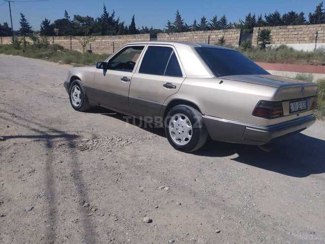Mercedes E 300 1991, 250,000 km - 3.0 л - Bakı