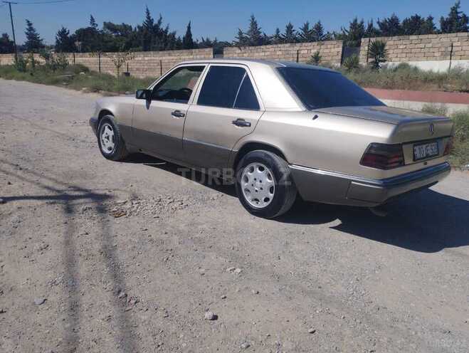 Mercedes E 300 1991, 250,000 km - 3.0 л - Bakı