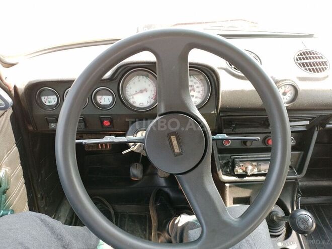 LADA (VAZ) 2106 1983, 99,999 km - 1.5 l - Qax