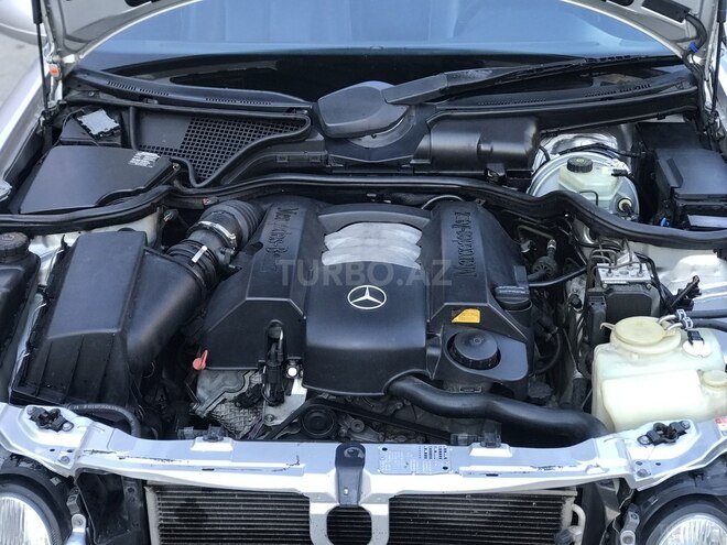 Mercedes E 320 2001, 293,533 km - 3.2 l - Bakı