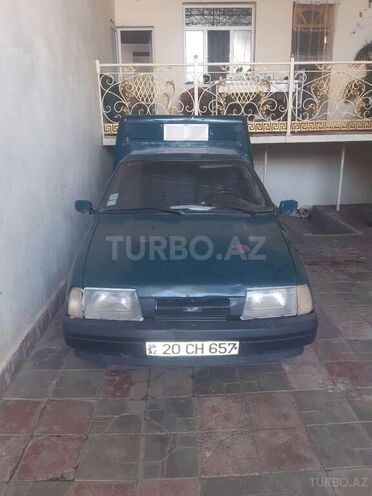 Moskvich  2002, 296,356 km - 1.5 l - Göygöl
