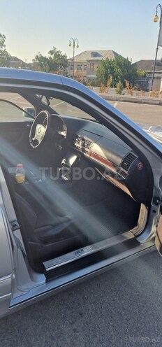 Mercedes S 320 1998, 211,000 km - 3.2 l - Quba