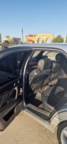 Mercedes S 320 1998, 211,000 km - 3.2 l - Quba