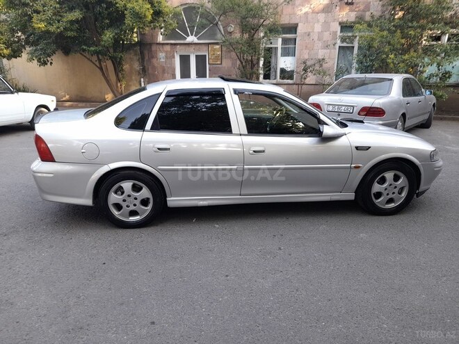 Opel Vectra 2000, 345,700 km - 2.0 л - Qazax