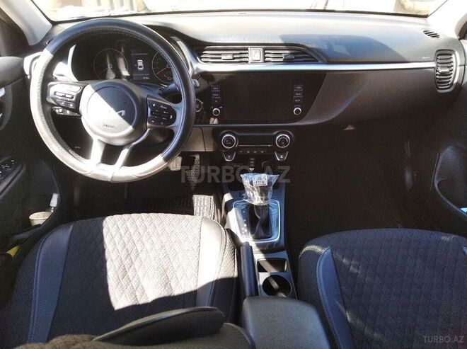 Kia Rio 2021, 8,900 km - 1.6 l - Bakı