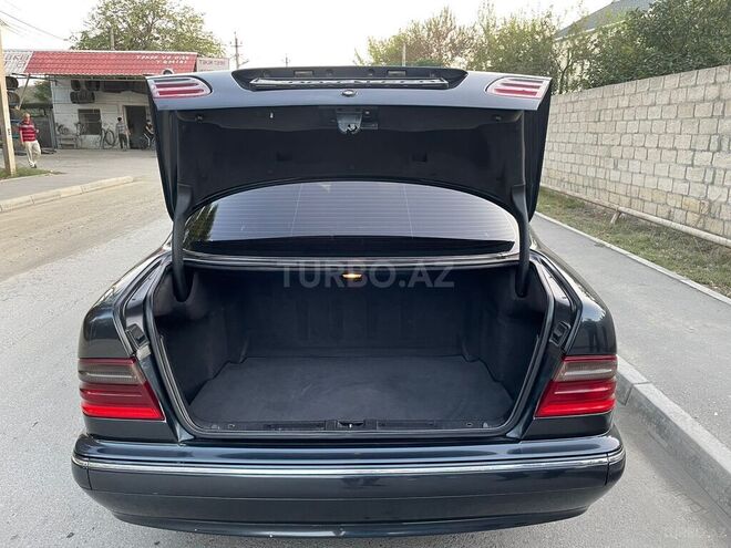 Mercedes E 220 2000, 519,565 km - 2.2 л - Mingəçevir