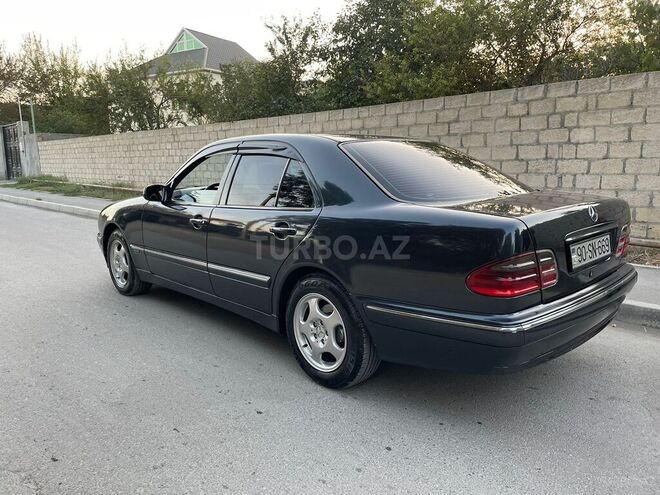 Mercedes E 220 2000, 519,565 km - 2.2 л - Mingəçevir