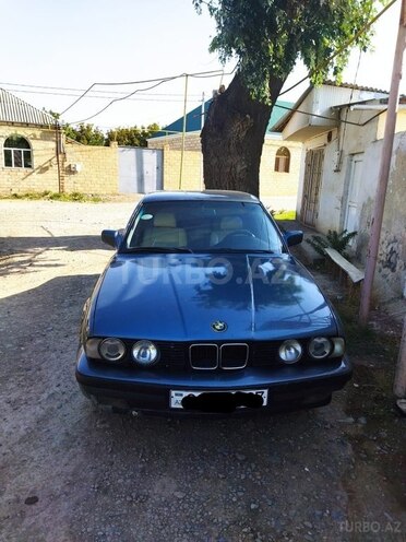BMW 520 1988, 800,000 km - 2.0 л - Gəncə
