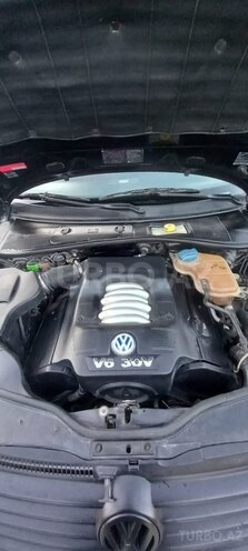 Volkswagen Passat 2002, 221,000 km - 2.8 l - Bakı