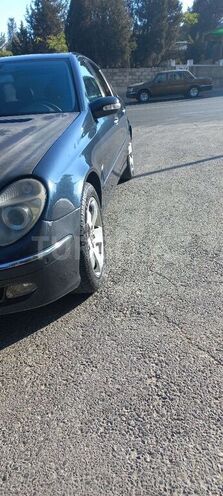 Mercedes E 220 2005, 375,000 km - 2.2 л - Bakı