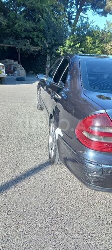 Mercedes E 220 2005, 375,000 km - 2.2 л - Bakı