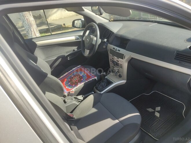 Opel Astra 2008, 170,000 km - 1.3 l - Bakı