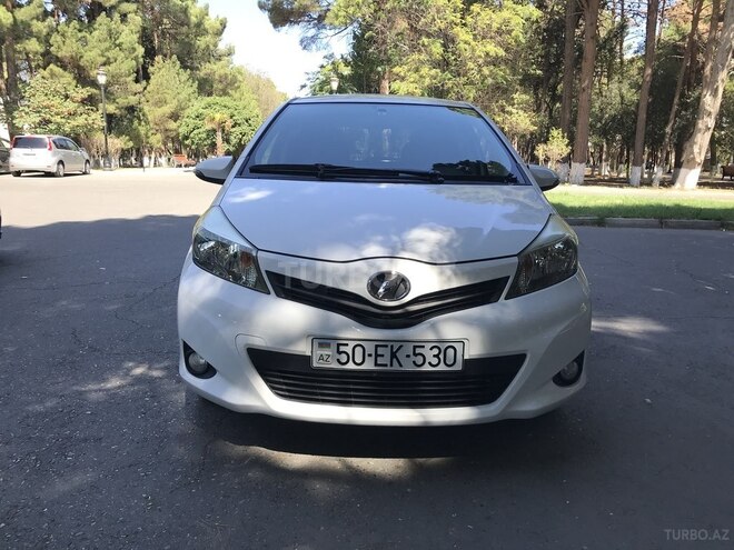 Toyota Vitz 2011, 77,000 km - 1.3 l - Sumqayıt