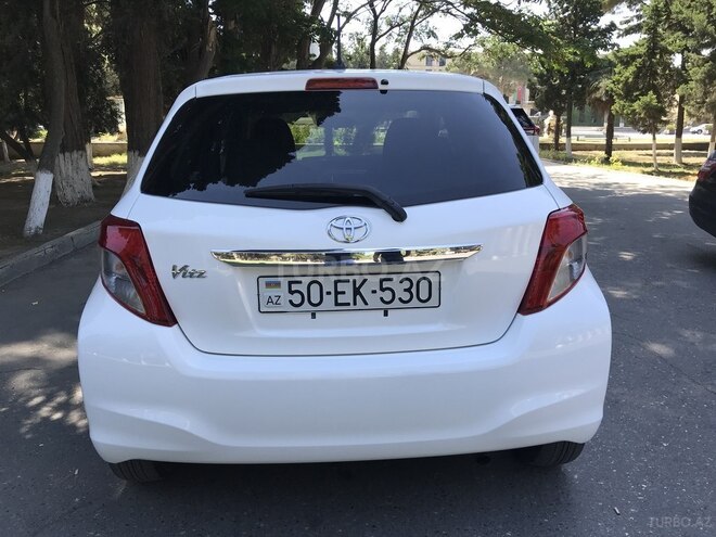 Toyota Vitz 2011, 77,000 km - 1.3 l - Sumqayıt