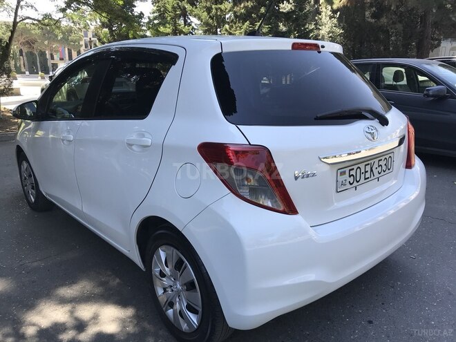 Toyota Vitz 2011, 77,000 km - 1.3 l - Sumqayıt