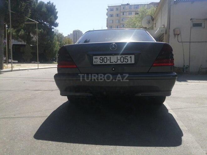 Mercedes C 220 1999, 352,000 km - 2.2 l - Bakı