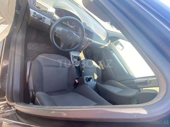 Opel Astra 2006, 230,000 km - 1.3 л - Bakı