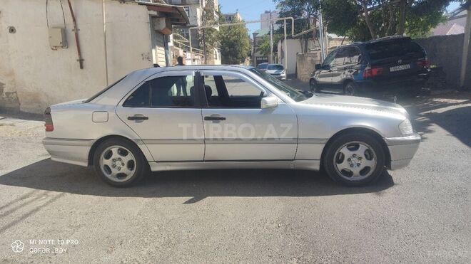 Mercedes C 230 1999, 210,000 km - 2.3 l - Bakı