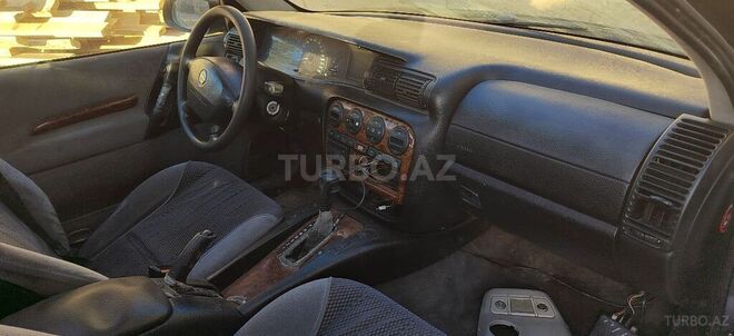 Opel Omega 1999, 111,000 km - 2.5 l - Bakı
