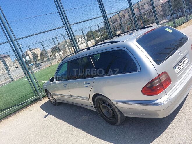 Mercedes E 220 2001, 180,000 km - 2.2 l - Bakı