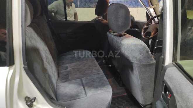 Mitsubishi Pajero io 2001, 25,000 km - 2.0 л - Sumqayıt