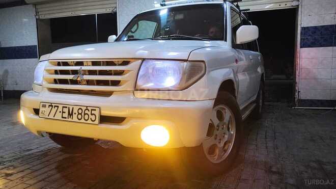 Mitsubishi Pajero io 2001, 25,000 km - 2.0 л - Sumqayıt