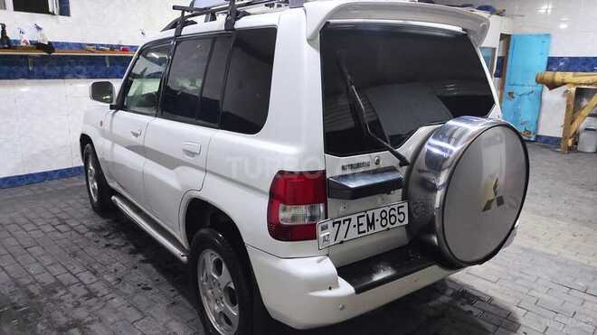 Mitsubishi Pajero io 2001, 25,000 km - 2.0 л - Sumqayıt