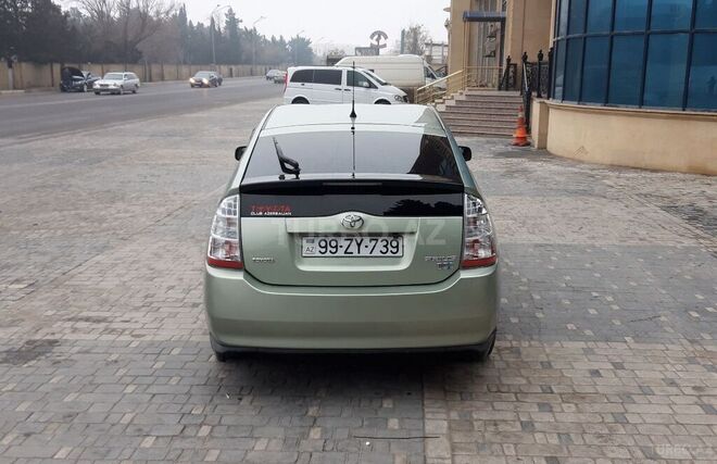 Toyota Prius 2017, 519,818 km - 1.5 л - Bakı