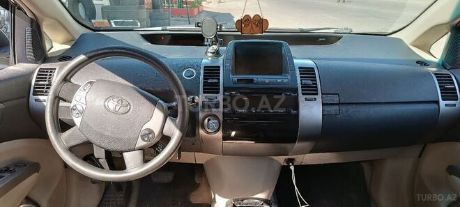 Toyota Prius 2017, 519,818 km - 1.5 л - Bakı