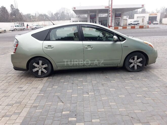 Toyota Prius 2017, 519,818 km - 1.5 л - Bakı