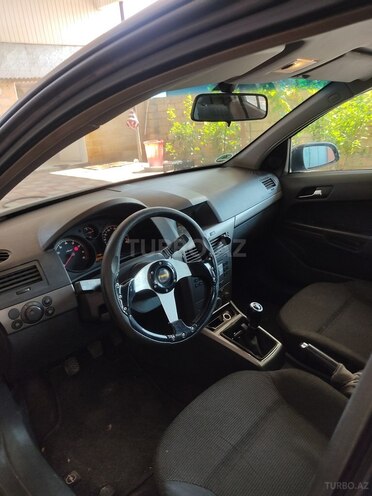 Opel Astra 2005, 320,000 km - 1.4 l - Bakı