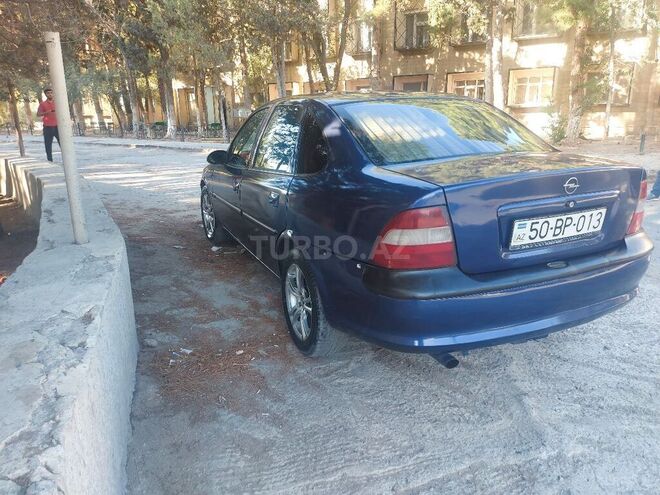 Opel Vectra 1996, 212,000 km - 1.8 l - Sumqayıt