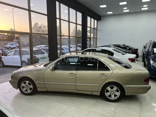 Mercedes E 240 2000, 252,500 km - 2.4 l - Bakı