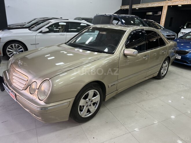 Mercedes E 240 2000, 252,500 km - 2.4 l - Bakı